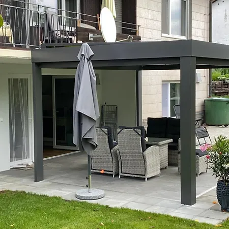 Apartman Tolles Mit Grosser, Ueberdachter Terrasse *
