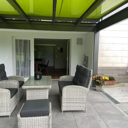 Apartmán Tolles Mit Grosser, Ueberdachter Terrasse